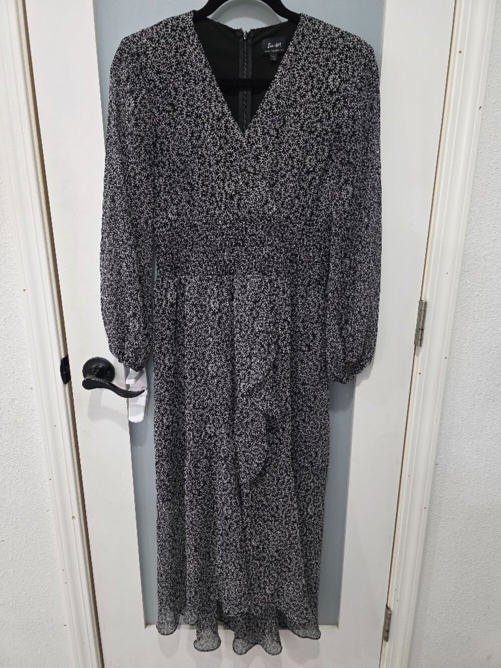 Bardot Black White Print High Low Midi Dress – Size 8 / Medium – Sheer Long Slee